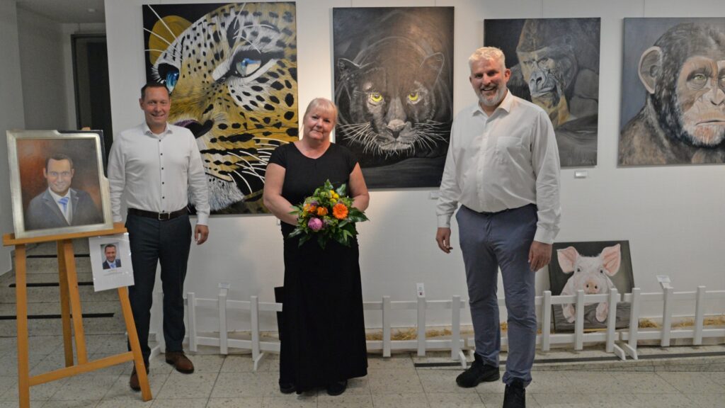 Bild zur Eröffnung meiner Ausstellung "meinZoo" mit meinem Ehrengast Landrat Armin Korder und dem Bürgermeister von Lauf an der Pegnitz, Thomas Lang